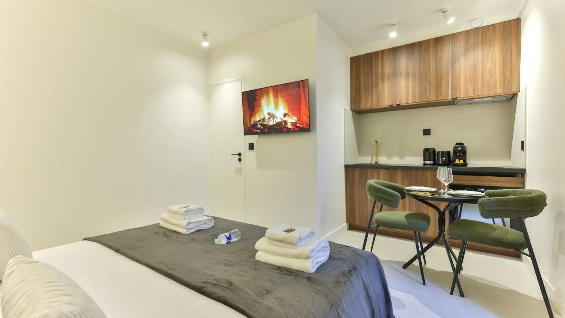 Beautiful Studio 2P Eiffel Tower Rue Du Commerce Apartment Paris 0*,  France