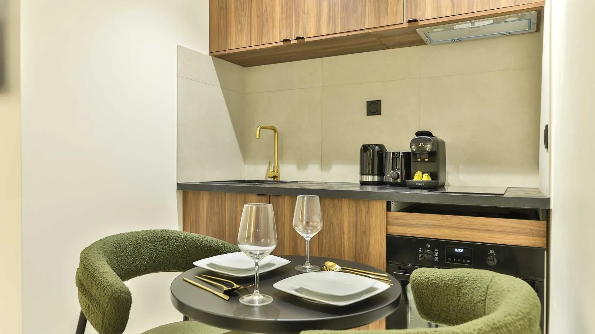 Beautiful Studio 2P Eiffel Tower Rue Du Commerce Apartment Paris